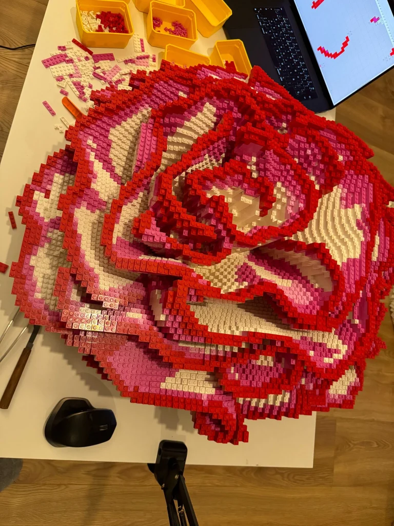 Top view of a LEGO sculpture of Clavel created for display at the LEGO store in the Puerto Venecia Shopping Center in Zaragoza