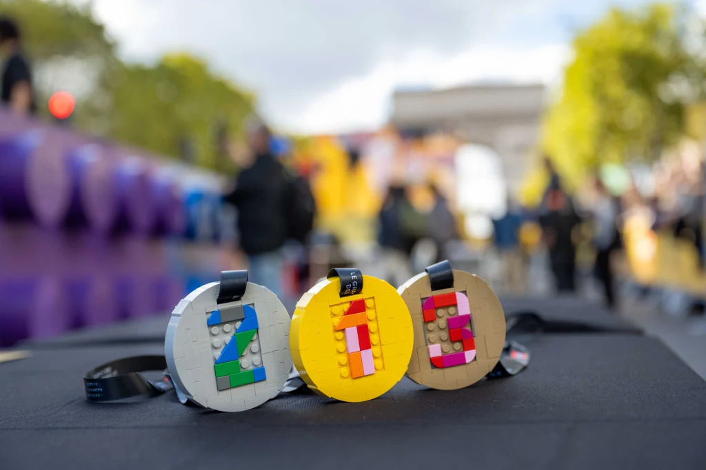 First-, second-, and third-place medals made of LEGO for the Grand Tournoi des Champs de Paris
